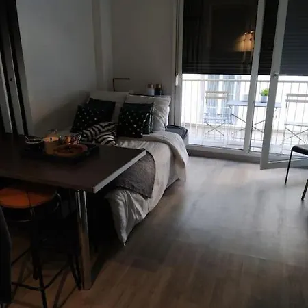 Apartment Studio/ville/gare/centre *
